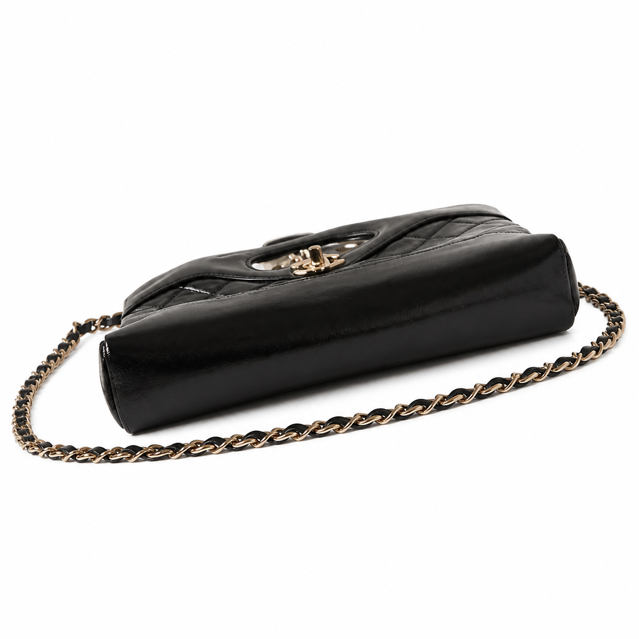 Chanel Classic Quilted Flap Bag | CC Turn-Lock Leather Chain Strap — 22x23cm
