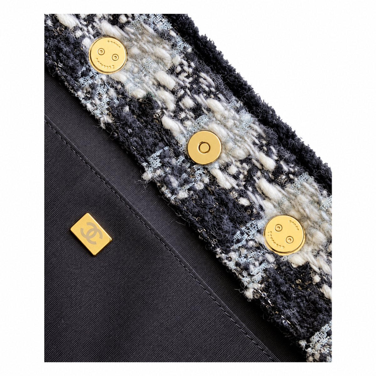 Chanel Deauville Large Tweed Tote Black White 27.5×39.5×16cm