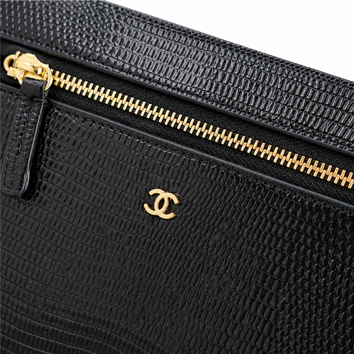 Chanel Black Iridescent Lizard-Embossed Vanity Case | Double Gold Chain — 18cm
