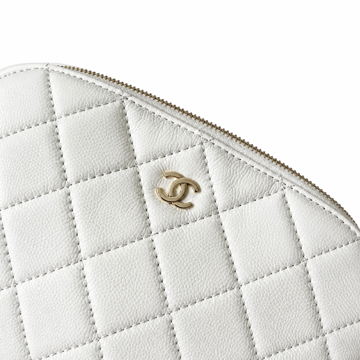 Chanel CC Quilted Mini Box Flap Bag | Gold Hardware & Chain — 19cm