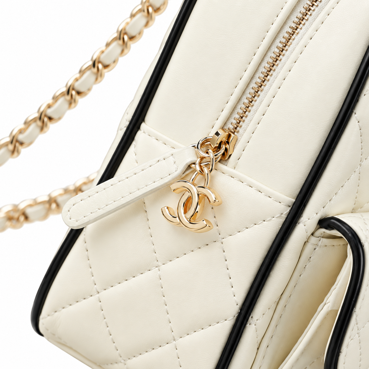 Chanel Quilted Lambskin Mini Backpack Ivory Black Border 18×13×9cm