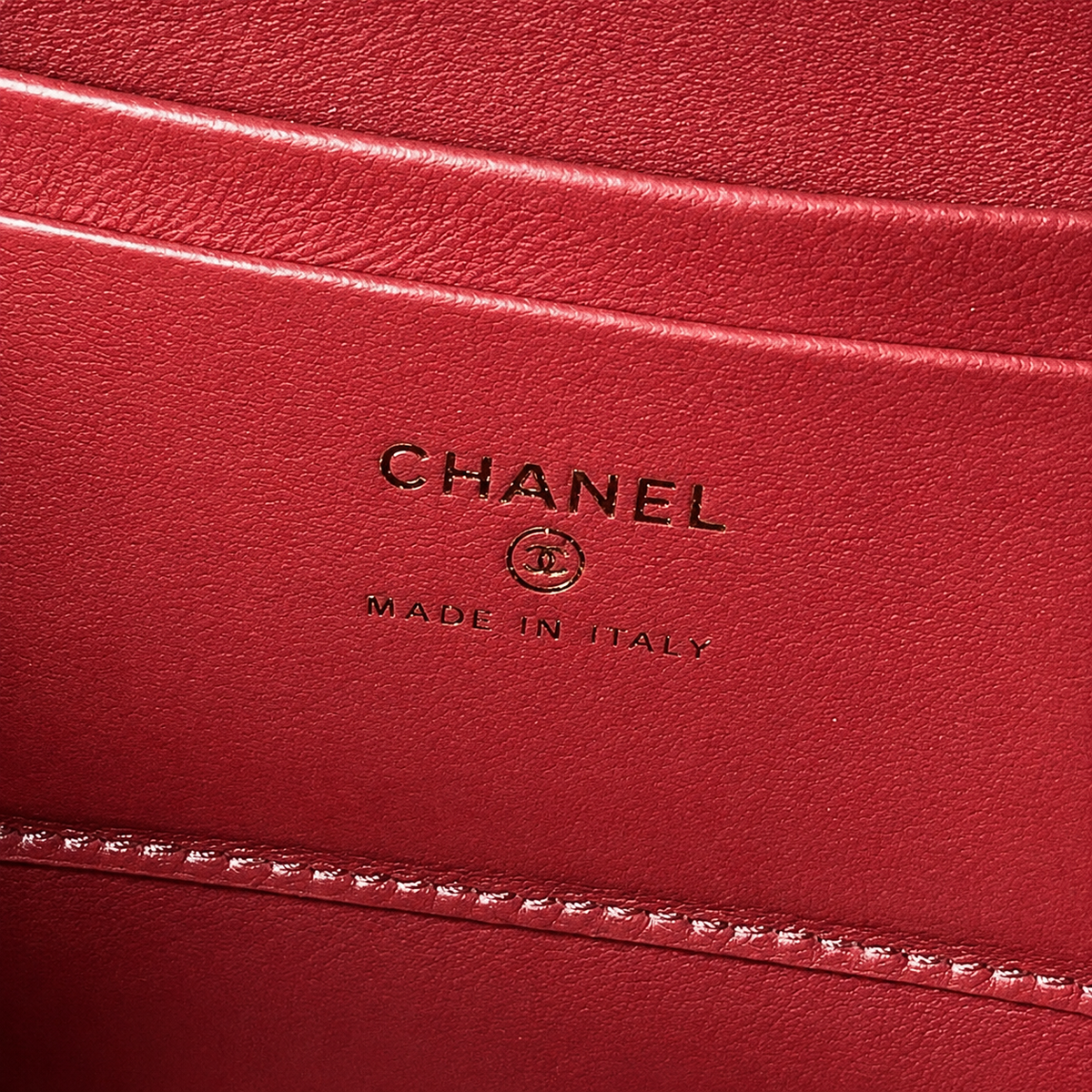 Chanel Burgundy Croc-Embossed Structured Box Bag | Full-Width Front Zip & Gold Chain