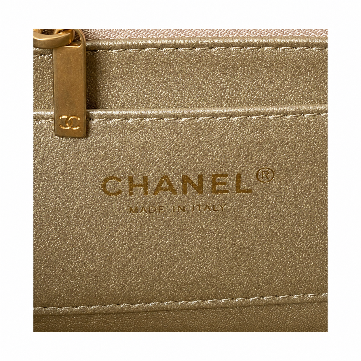 Chanel Vertical Quilted Flap Bag | CC Turn-Lock Gold Chain White — 23x15cm