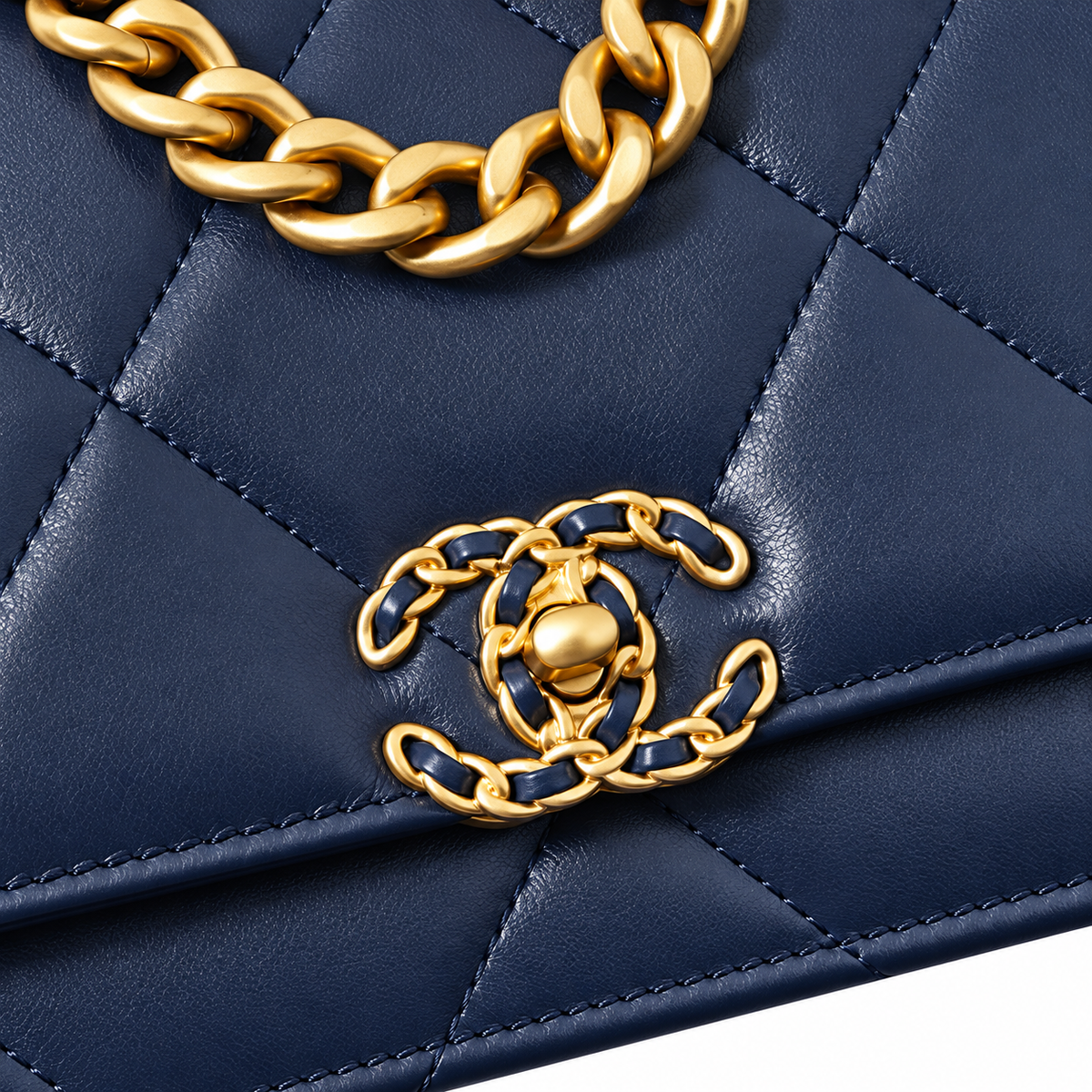 Chanel 19 Wallet on Chain WOC Quilted Lambskin Navy Blue 19cm