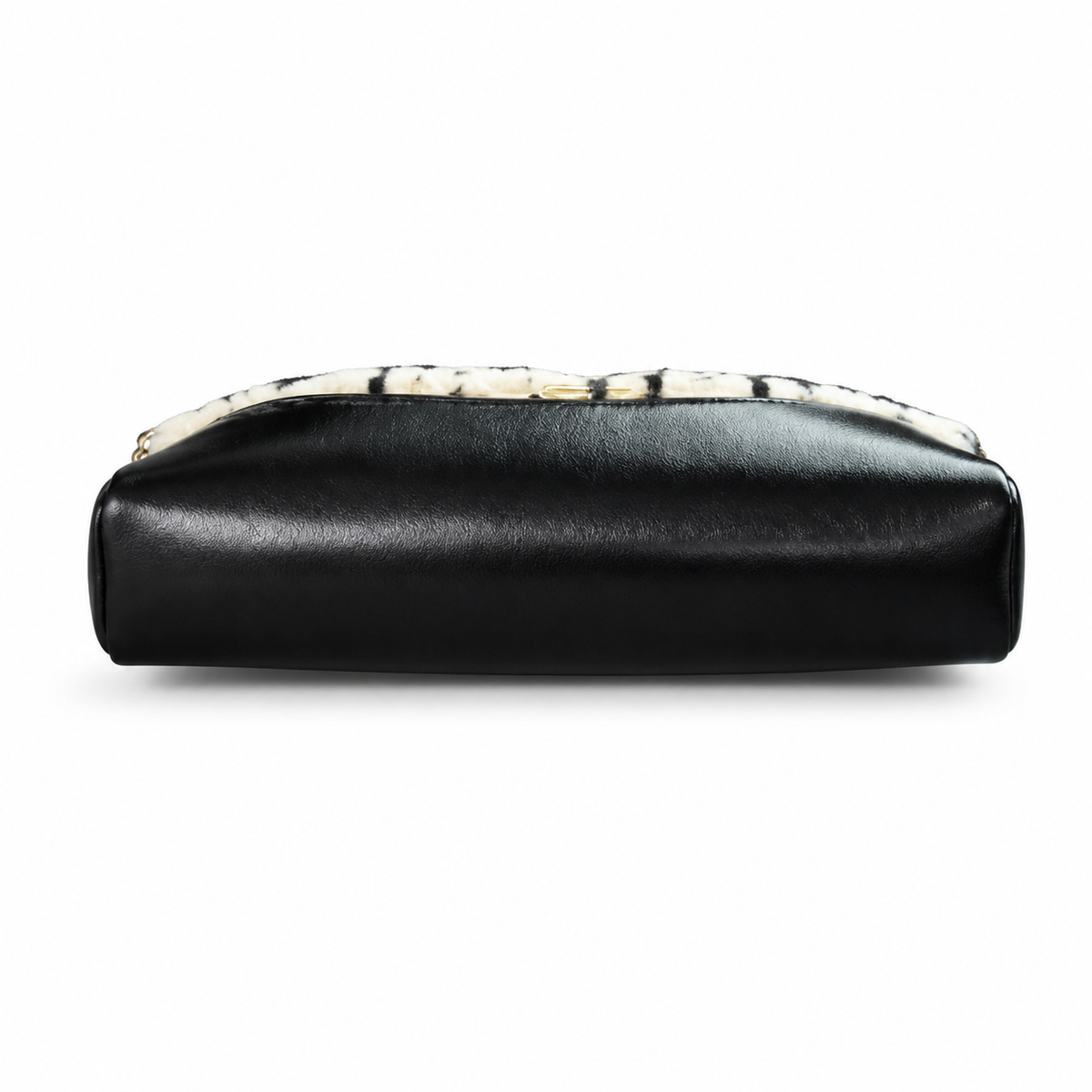 Chanel Classic Quilted Flap Bag | CC Turn-Lock Leather Chain Strap — 22x23cm