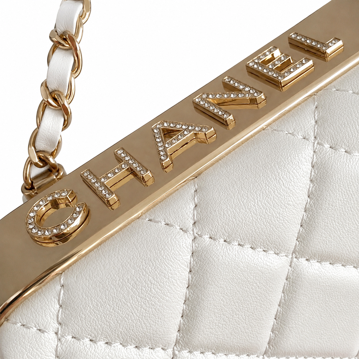 Chanel White Quilted Lambskin Flap Bag with Engraved CC & Gold Twist Rope Chain