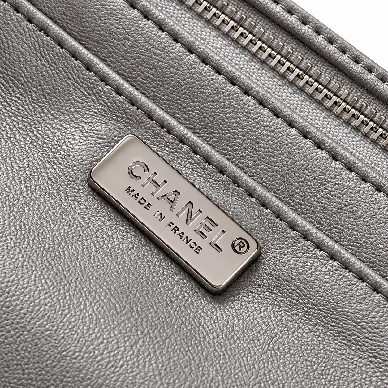Chanel Quilted Chain Wallet Bag 12.5×20.5×6cm