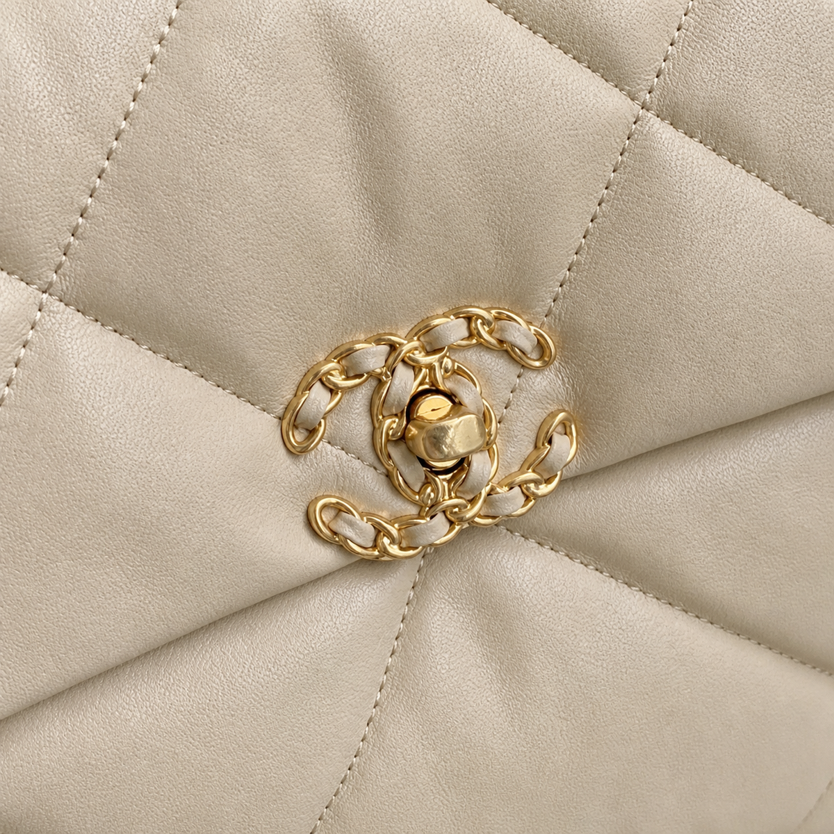 Chanel Classic Quilted Flap Bag | CC Turn-Lock Gold Hardware Leather Chain — 26cm