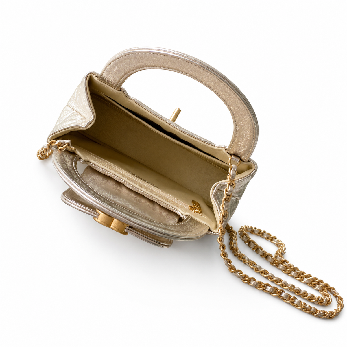 Chanel Classic Quilted Mini Flap Bag | CC Turn-Lock Leather Chain Strap — 13x19cm