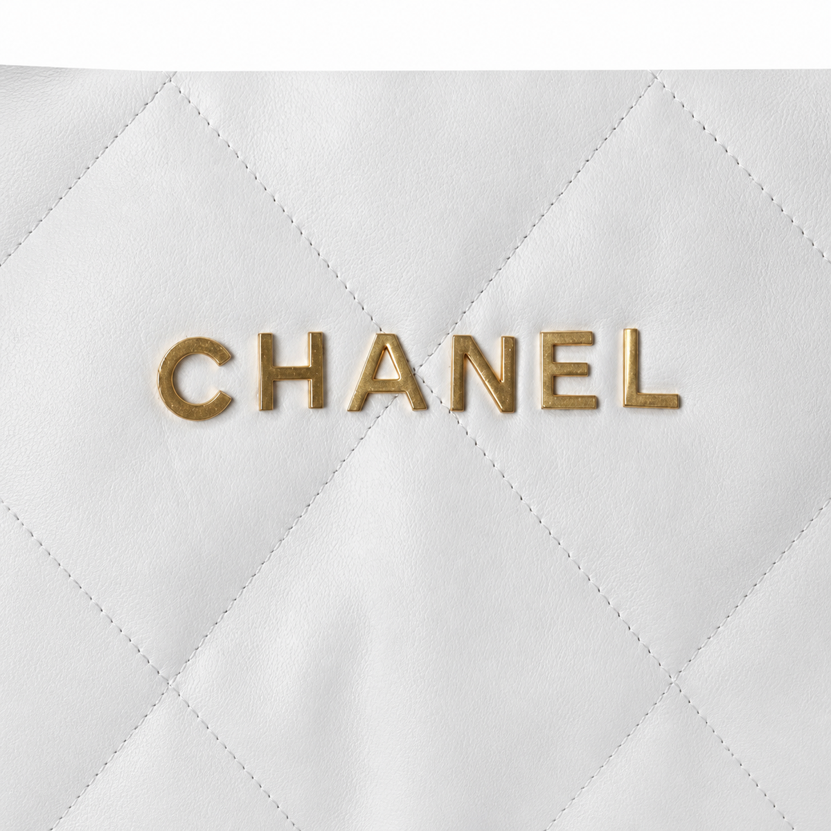 Chanel Classic Quilted Tote Bag | CC Hardware Leather Chain Strap — 35x37cm