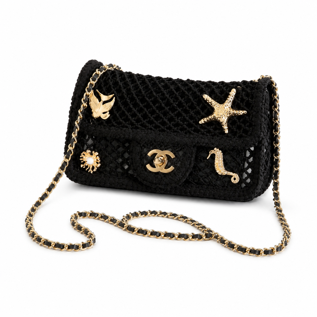Chanel Classic Quilted Compact Horizontal Flap Bag | CC Hardware & Gold Chain — 21cm