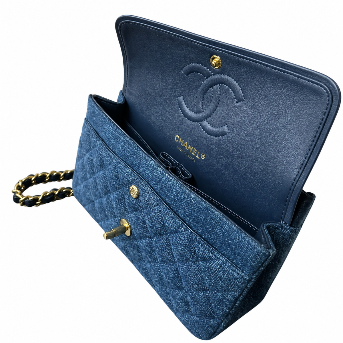 Chanel Classic Quilted Flap Bag | CC Hardware & Chain — 23cm