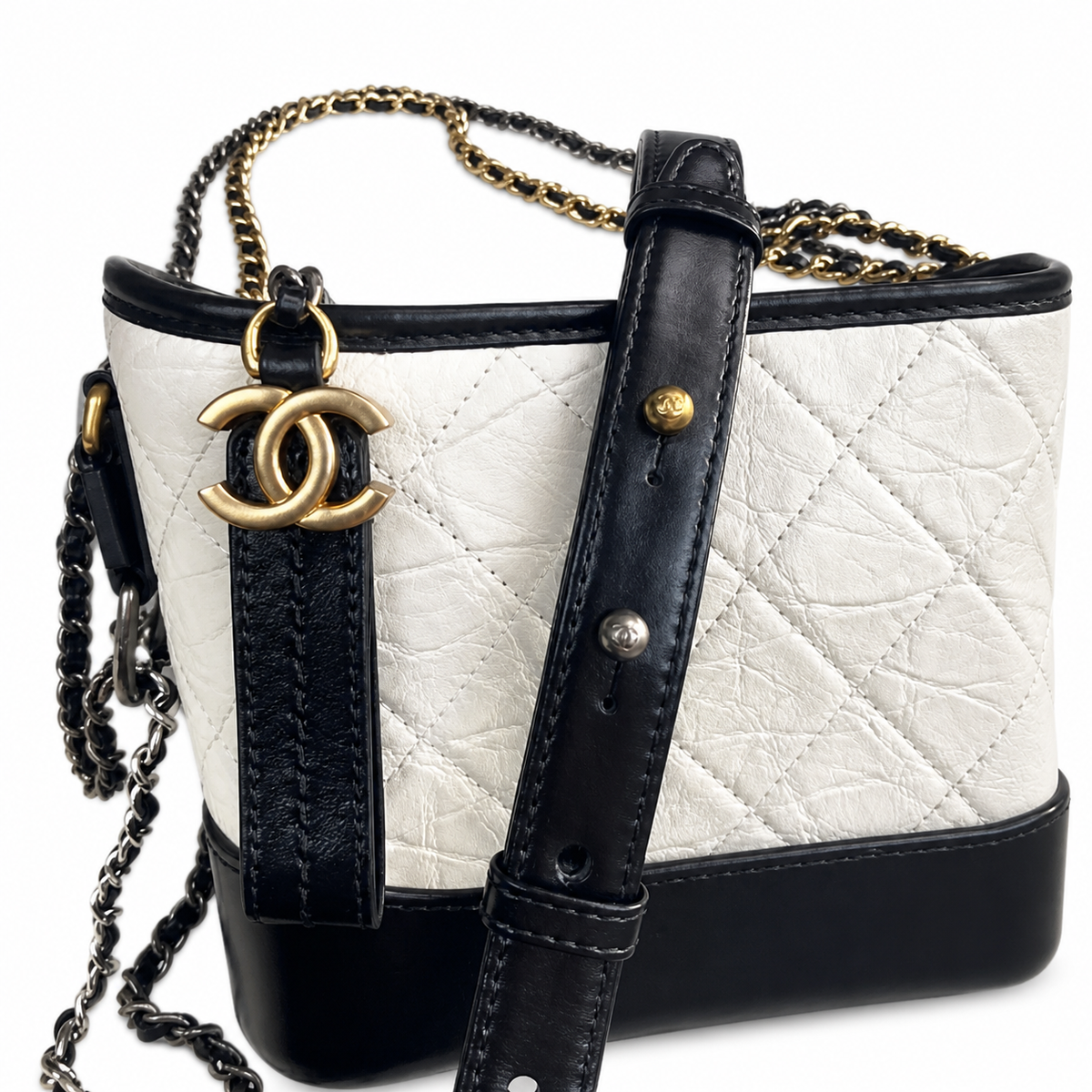 Chanel Classic Quilted Flap Bag | CC Turn-Lock Gold Hardware Leather Chain — 15x20cm