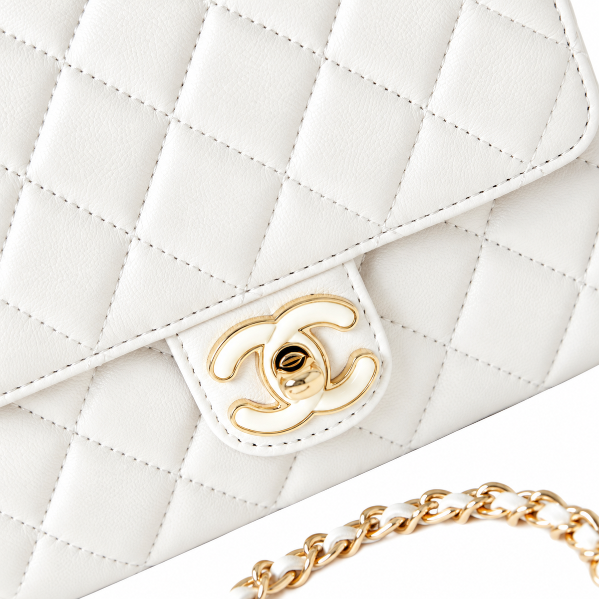 Chanel Quilted Ultra Slim Mini Bag 12.5×16×4.5cm